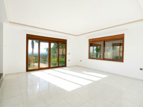 WhatsApp Image 2025-02-12 at 14.19.43